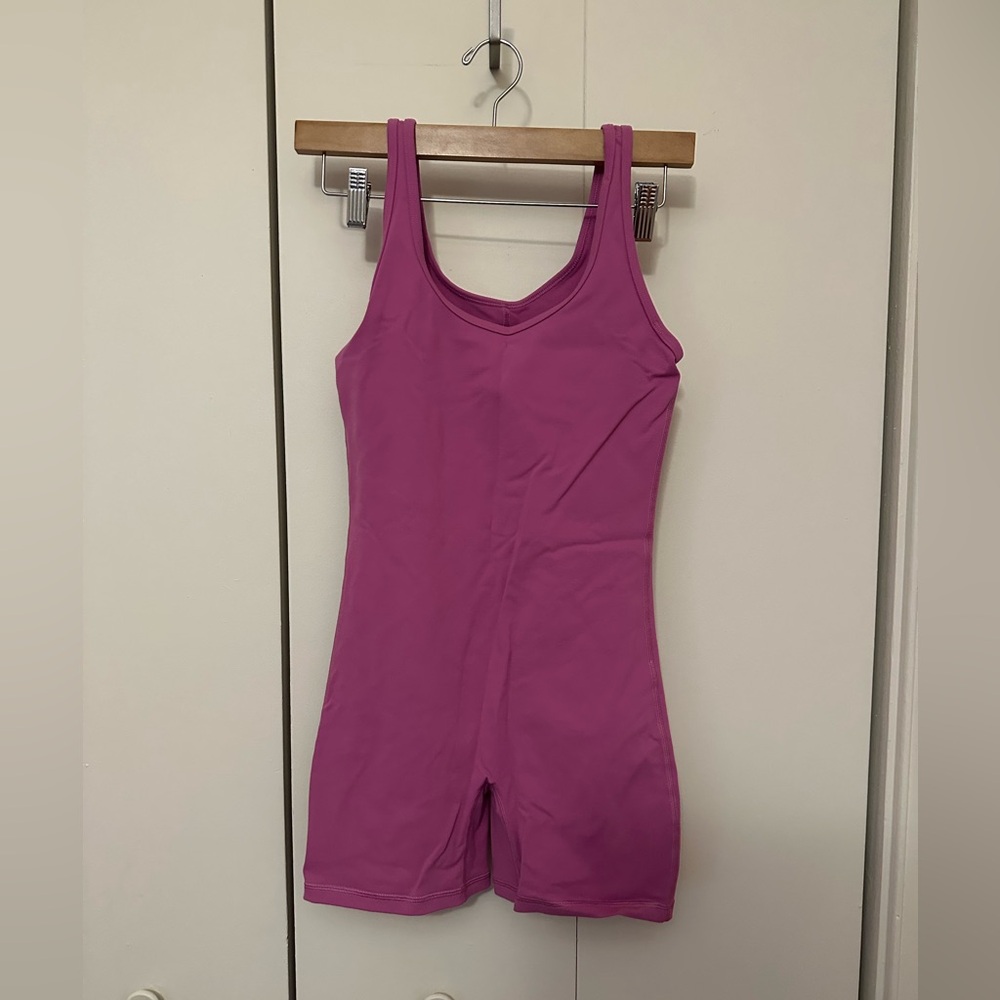 Aritzia TNA Bodysuitt